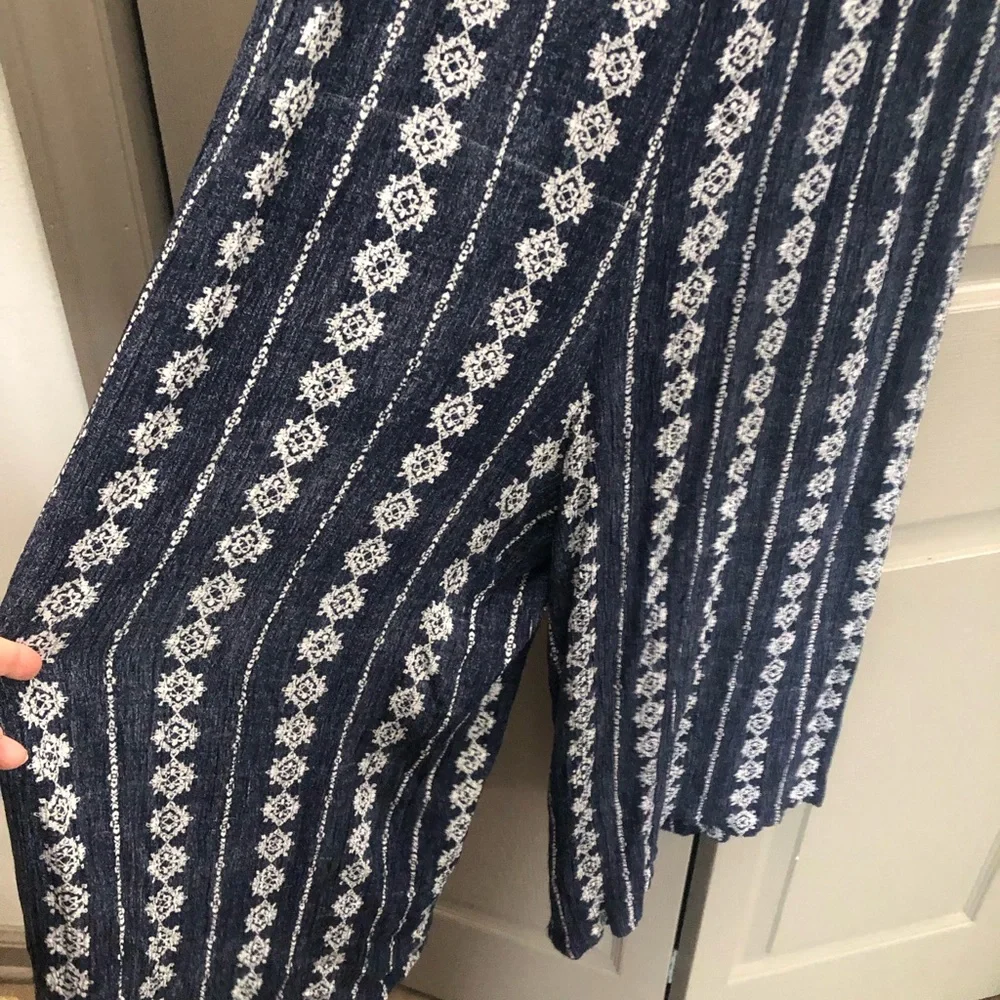Hem and Thread jumpsuit - Picture 9 of 11